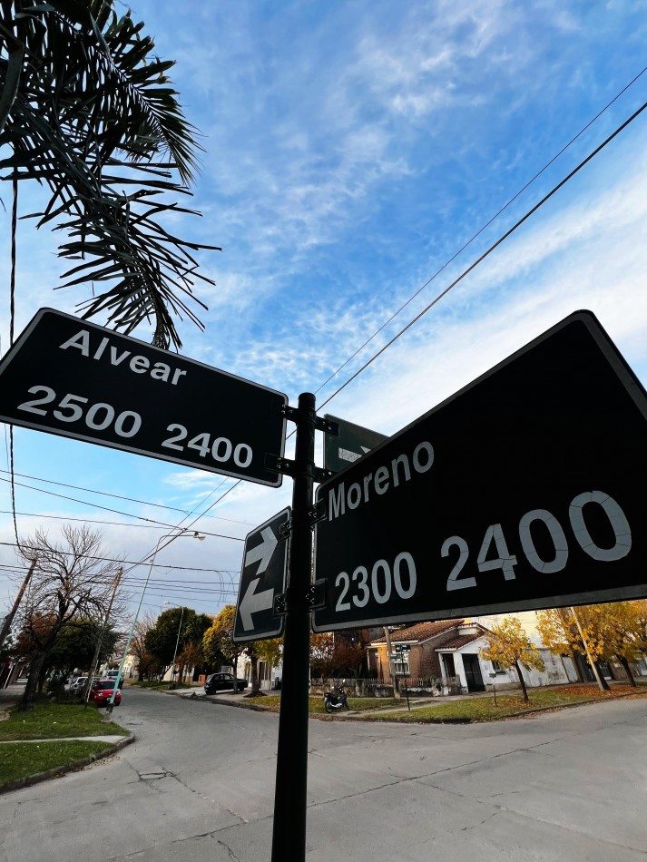 Moreno esquina Alvear 