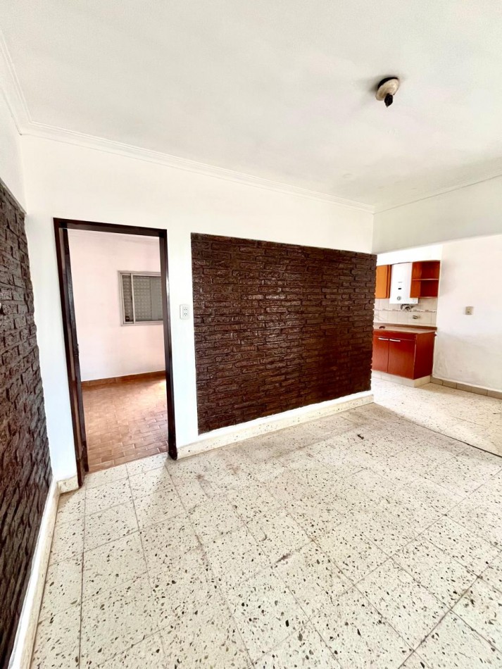 Casa Interna con cochera