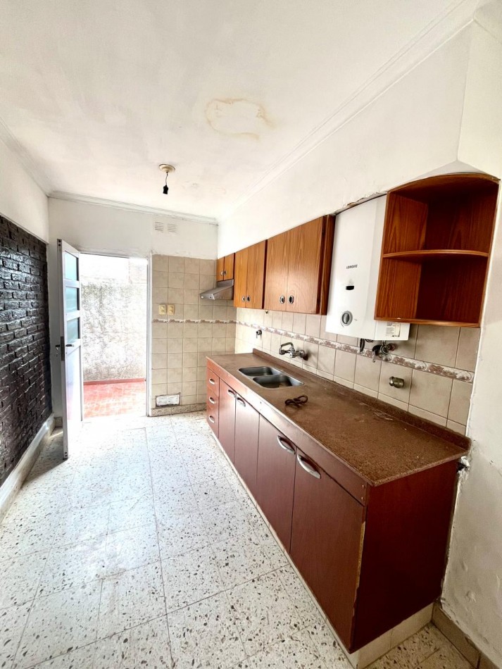 Casa Interna con cochera