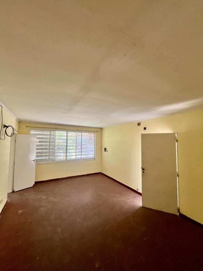 Hipolito Irigoyen 2900 / Barrio Loyola