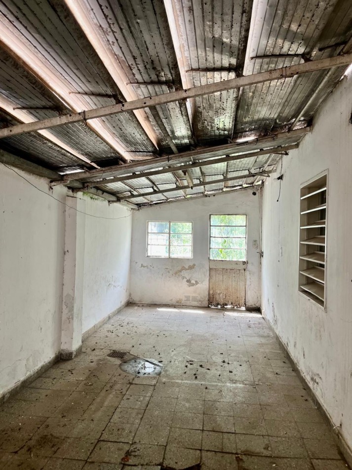 Hipolito Irigoyen 2900 / Barrio Loyola